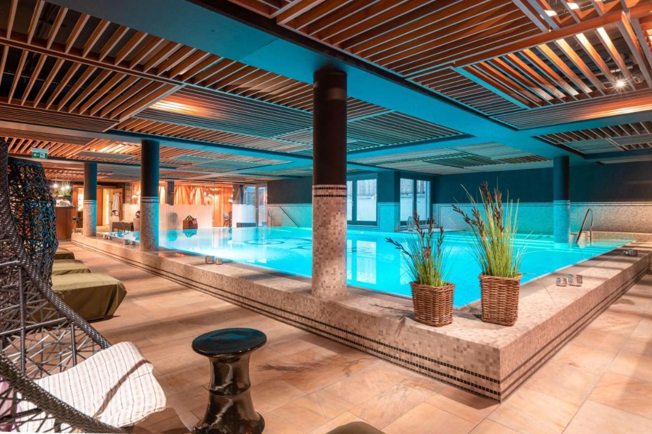 Hotel-Restaurant Erbprinz 에틀링겐 외부 사진 The spa at the Hotel de la Tour