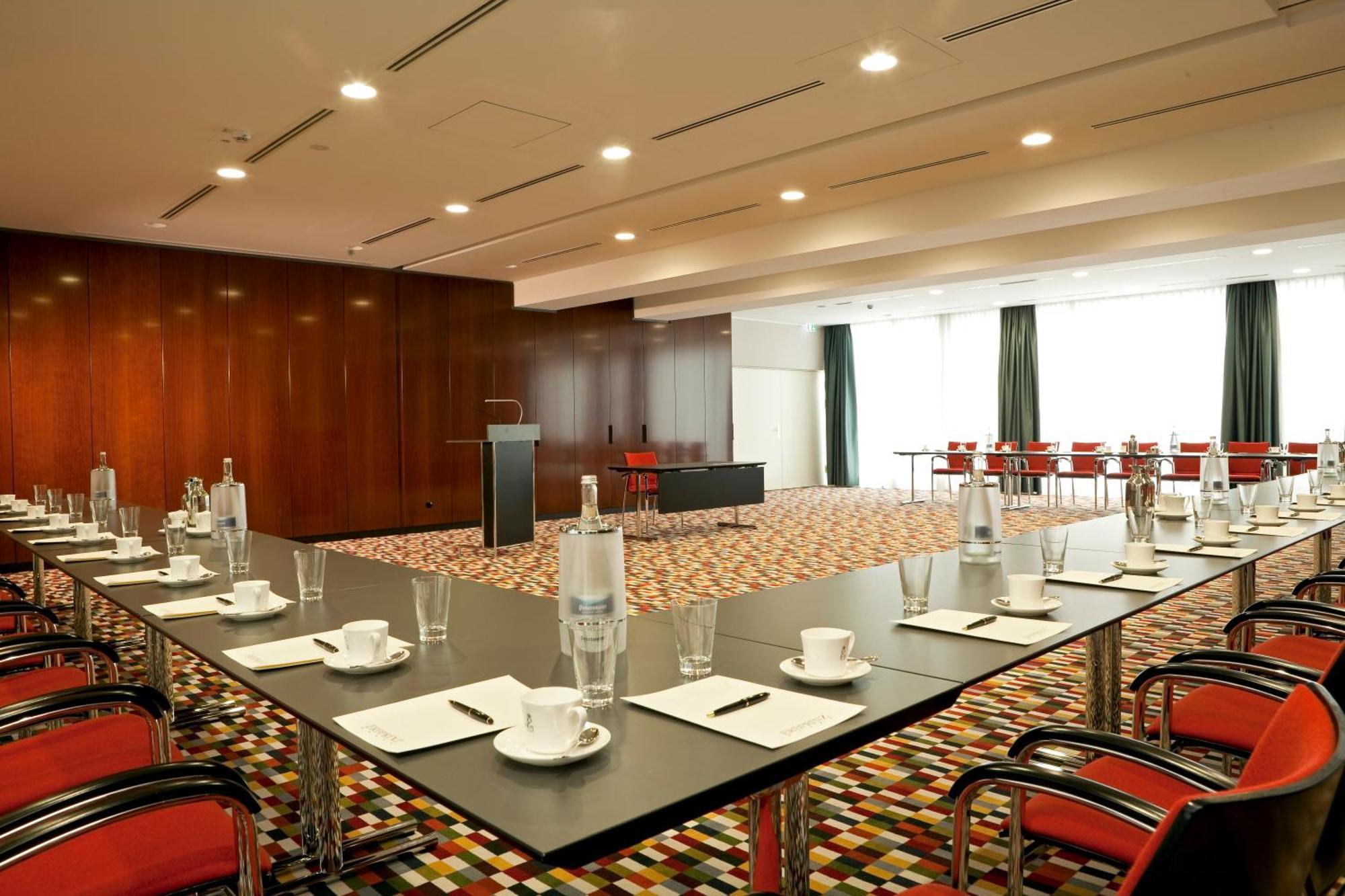 Hotel-Restaurant Erbprinz 에틀링겐 외부 사진 Meeting room